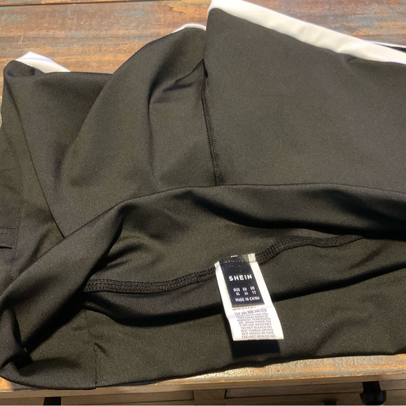 SHEIN Sport Studio Color Block Seamless High Waist Sports Shorts XL - Picture 4 of 5